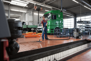 Vacuum Cleaner Industri 70 Liter
